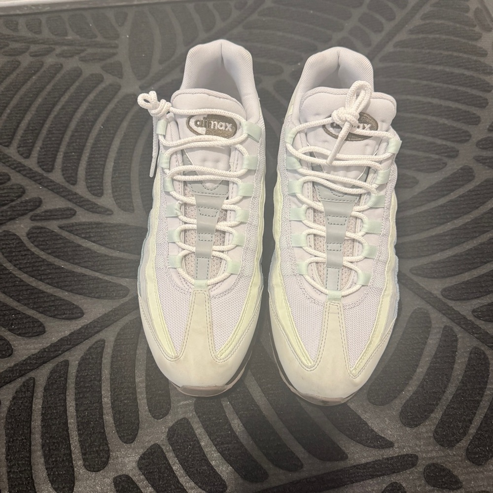 Nike Air Max Men’s White Sneakers